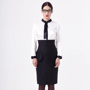 L’ecole des Femmes NWT “Secretary Pencil Skirt” - Black - Size 4